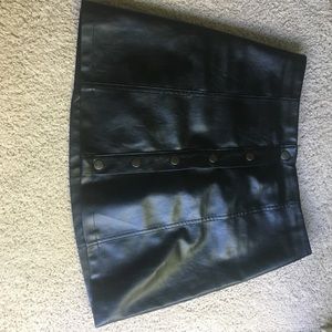 Forever 21 size S $7black skirt only once